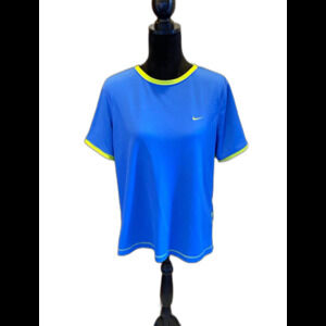 Nike Fit Dry Boys Size  XL 16-18 Athletic Shirt